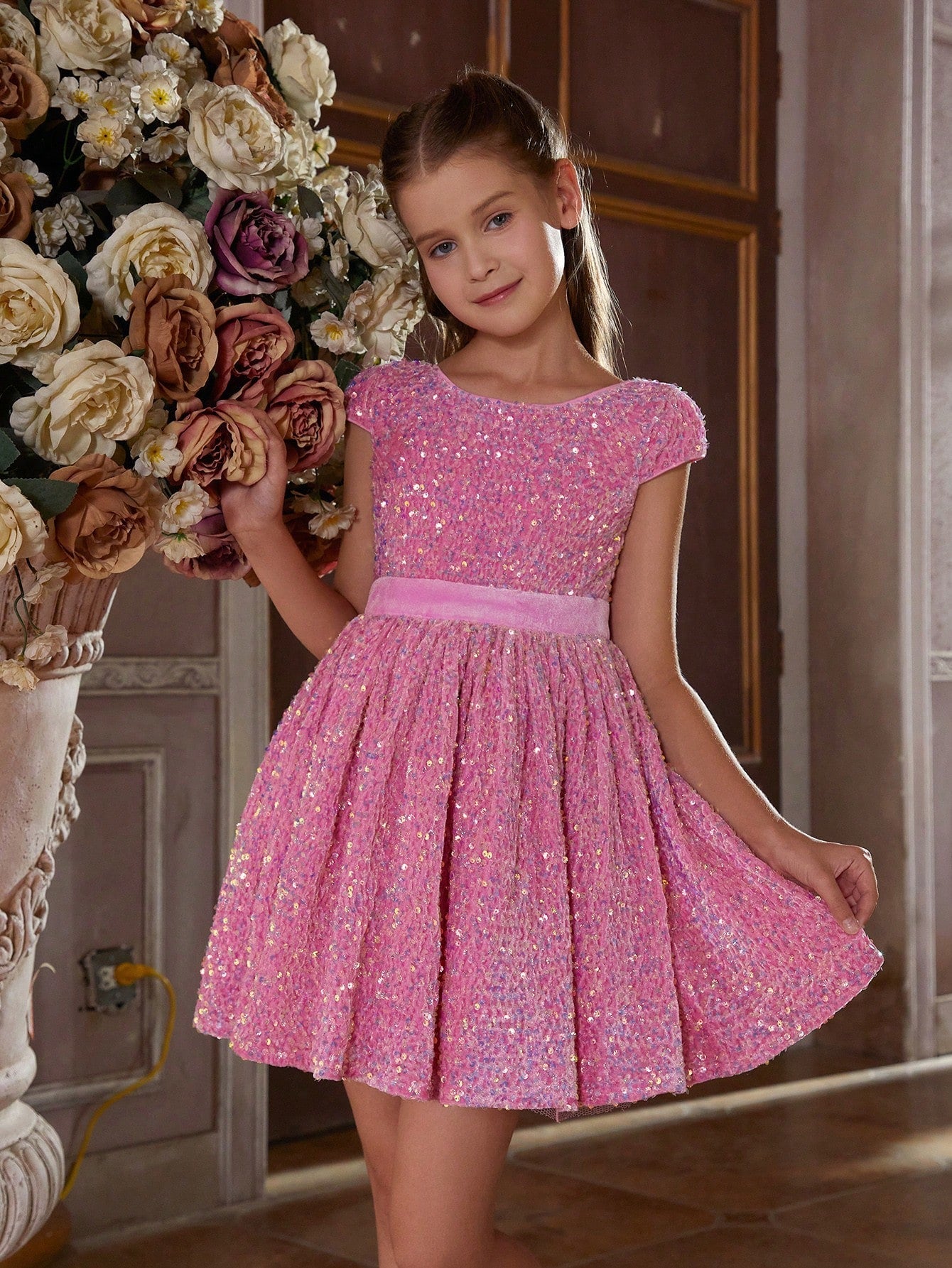 Tween Girl Sparkly Party Dress with Bowknot - Round Neck, Cap Sleeve, Fit & Flare