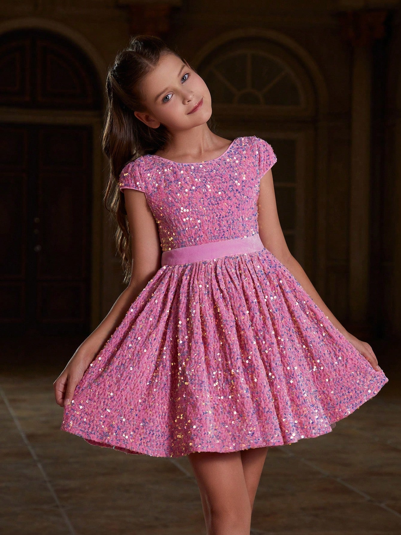 Tween Girl Sparkly Party Dress with Bowknot - Round Neck, Cap Sleeve, Fit & Flare