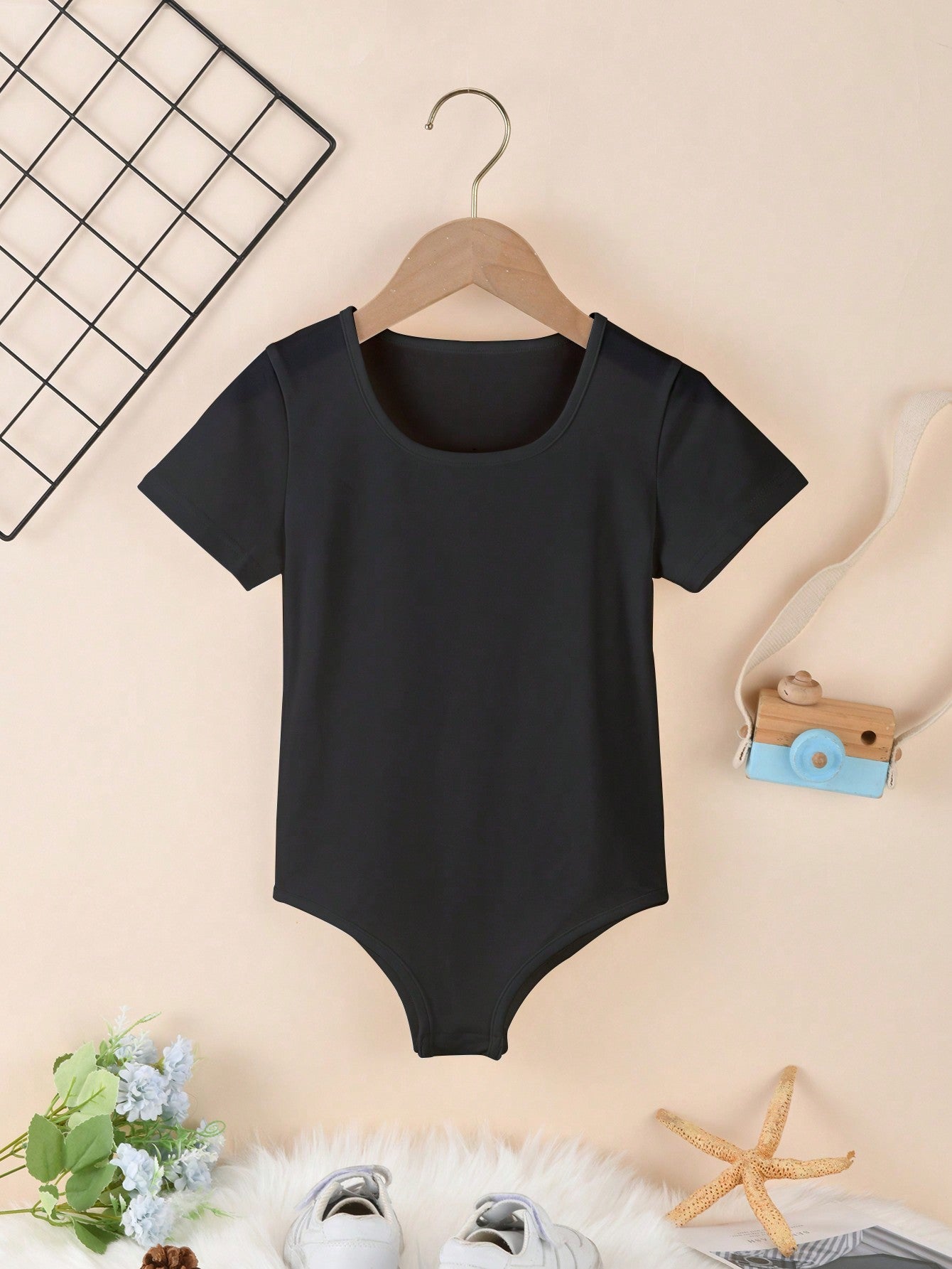 Tween Girl Casual Round Neck Short-Sleeved Solid Color Bodysuit - High Stretch Fabric