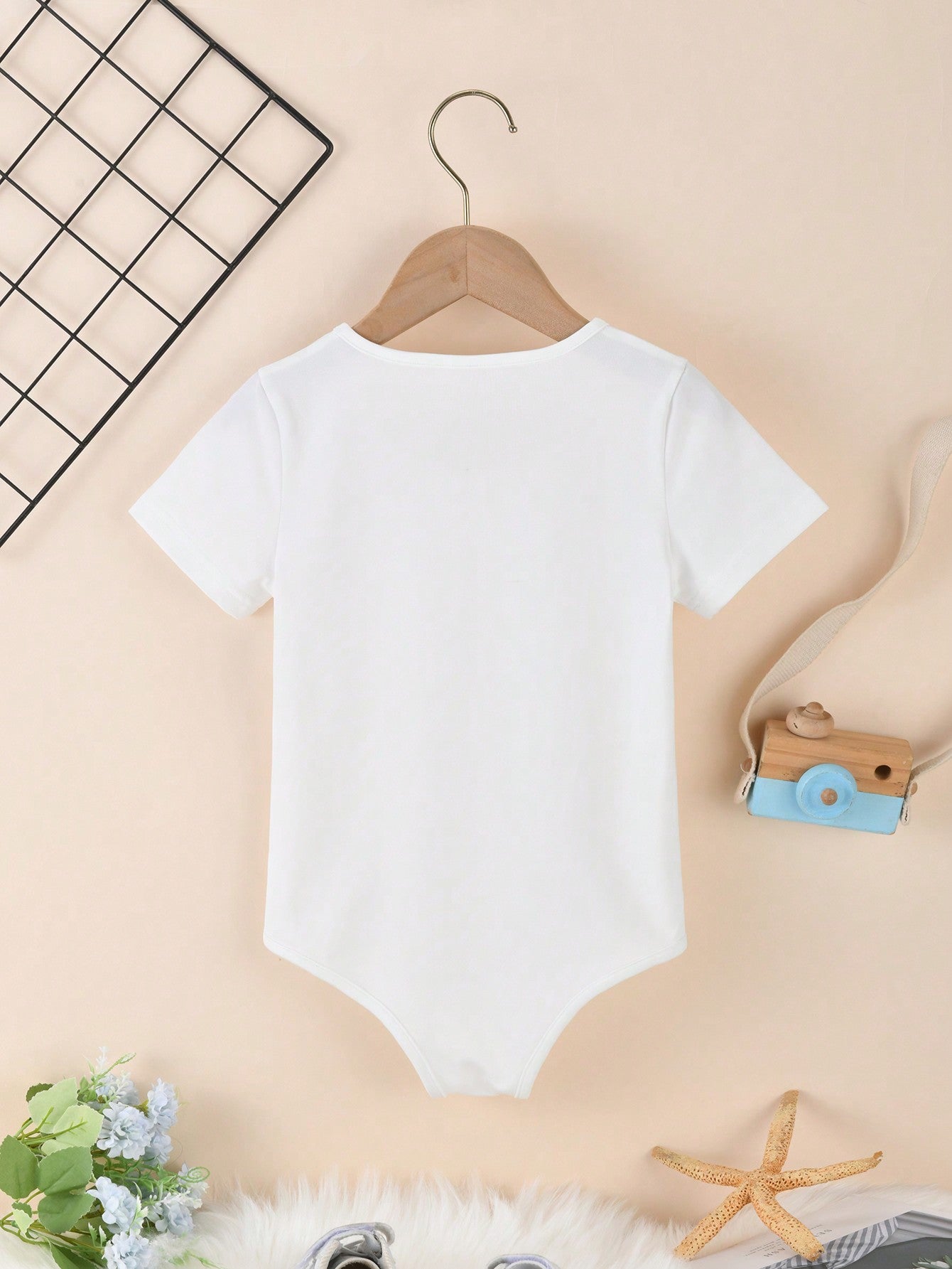 Tween Girl Casual Round Neck Short-Sleeved Solid Color Bodysuit - High Stretch Fabric