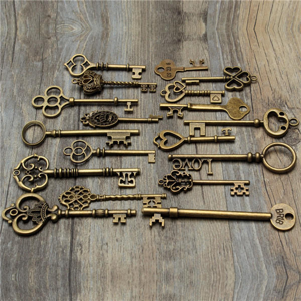 18Pcs Antique Vintage Old Look Skeleton Key Lot Pendant Heart Bow Lock Steampunk
