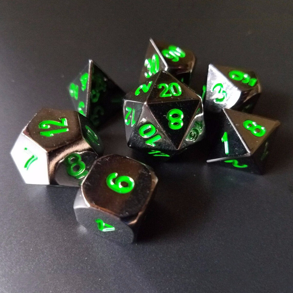 Metal Polyhedral Dice with Bag Green Red 7 Piece Metal Set DnD RPG