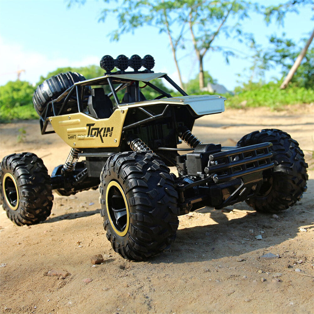 1/12 2.4G 4WD RC Electric Car w/ LED Light Monster Truck Off-Road Climbing Truck Vehicle