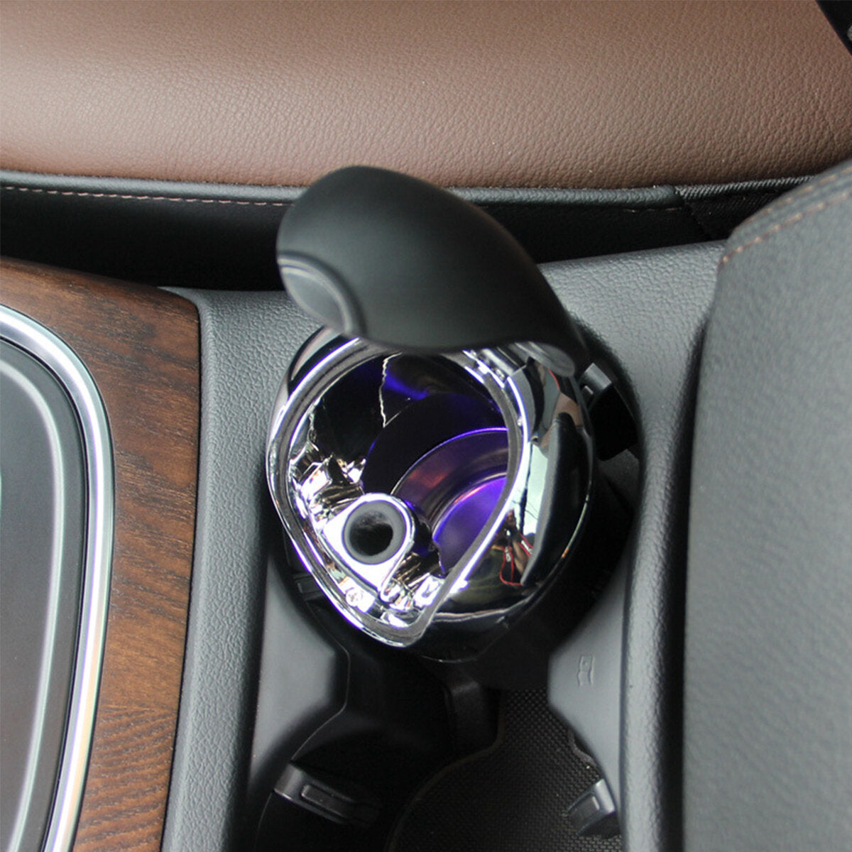 Portable Car Ashtray With LED Light Automatic Lights Up Smoke Cup