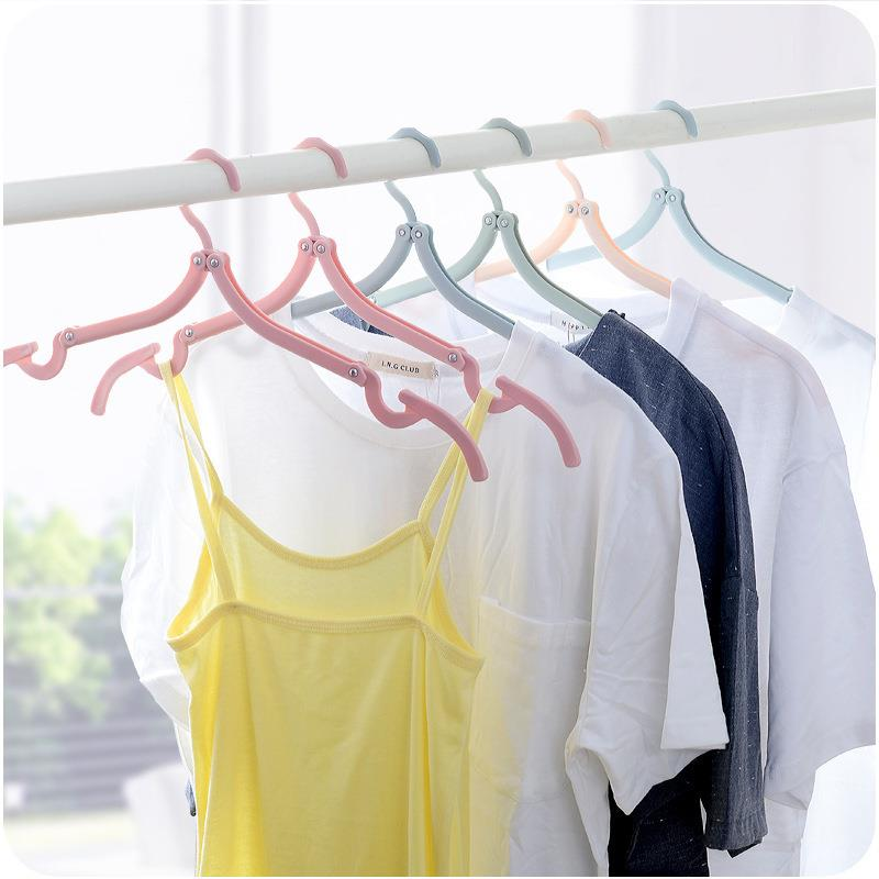 Folding Travel Hanger Portable Clothes Brace Household Windproof Non-slip Plastic Cloth Hanger