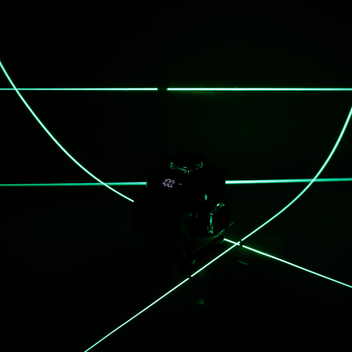 16 Line 4D Green Light Laser Auto Self Spirit Levels 360 Rotary Cross Measure Tool
