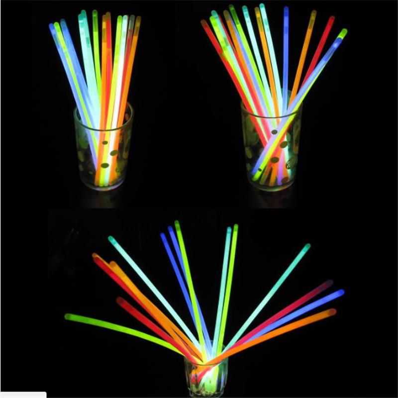 100pcs LED Flashing Light Novelty Toys Glow Stick for Festivities Decoration