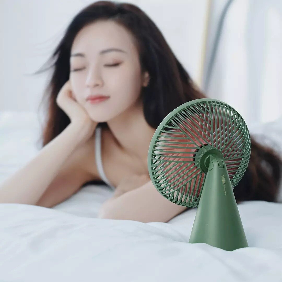 Desktop Strong Wind Circulating Air Fan from Stepless Adjustment Cooling Fan Low Noise 3 Speed Wind 4000mAh Battery Capacity
