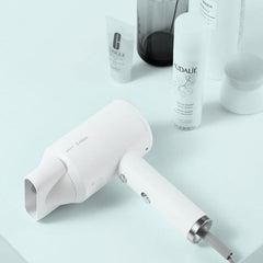 Quick-drying Hair Tools 2 Speed Temperature Blow Dryer for Home Travel Portable 220V