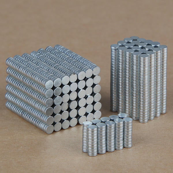 100PCS 3mm x 1mm N35 Rare Earth Neodymium Super Strong Magnets